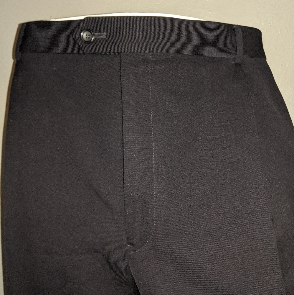 Black Joseph & Feiss Black Double Pleated 40X32